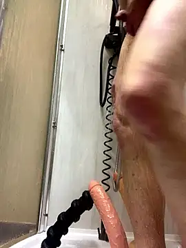 Snapshot of Bigtoyaddict chatting on 01/10/26, 07:54 Bigtoyaddict online show from 01/10/26, 07:54