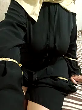 Snapshot of Saakoora chatting on 10/31/25, 08:15 Saakoora online show from 10/31/25, 08:15