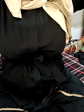 Snapshot of Saakoora chatting on 11/13/25, 08:57 Saakoora online show from 11/13/25, 08:57