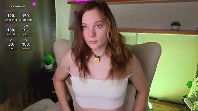 Snapshot of NaokoStifel chatting on 09/25/25, 01:20 NaokoStifel online show from 09/25/25, 01:20