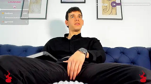 Snapshot of BRAYHAMBROWN chatting on 03/08/25, 08:46 BRAYHAMBROWN online show from 03/08/25, 08:46