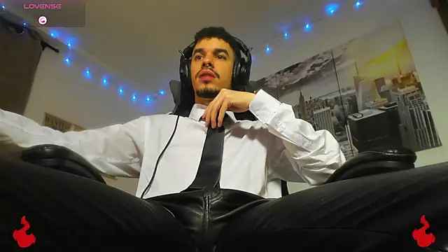 Snapshot of BRAYHAMBROWN chatting on 09/30/25, 12:59 BRAYHAMBROWN online show from 09/30/25, 12:59