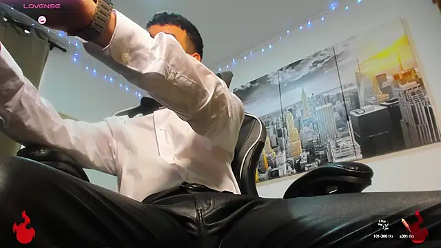 Snapshot of BRAYHAMBROWN chatting on 10/08/25, 09:34 BRAYHAMBROWN online show from 10/08/25, 09:34