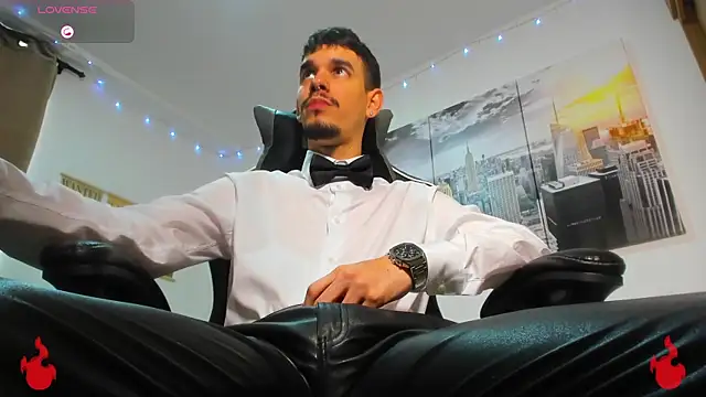 Snapshot of BRAYHAMBROWN chatting on 10/14/25, 07:03 BRAYHAMBROWN online show from 10/14/25, 07:03