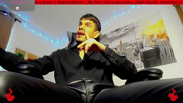 Snapshot of BRAYHAMBROWN chatting on 10/15/25, 09:26 BRAYHAMBROWN online show from 10/15/25, 09:26