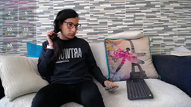 VioletaGomezCo online show from 10/02/25, 12:34