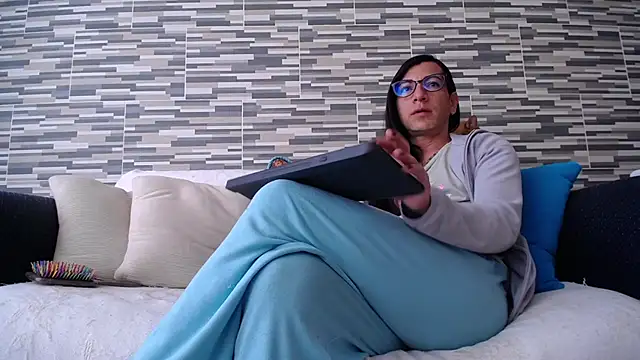 VioletaGomezCo online show from 11/06/25, 02:18