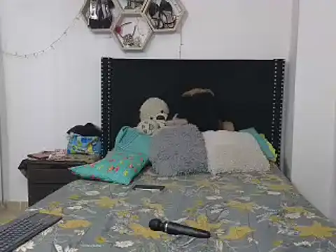 charlotte 077 online show from 01/29/25, 08:40