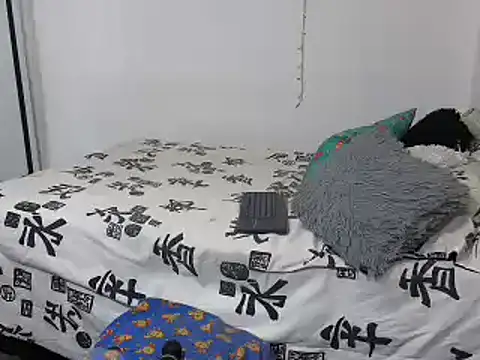 charlotte 077 online show from 03/19/25, 07:40