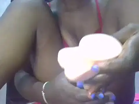 Snapshot of sweet_love00 chatting on 02/25/25, 03:42 sweet love00 online show from 02/25/25, 03:42