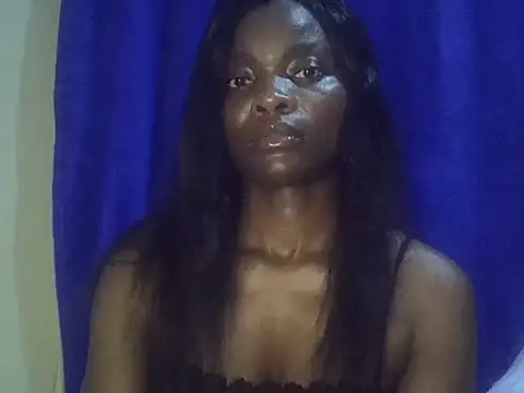 Snapshot of sweet_love00 chatting on 10/30/25, 01:51 sweet love00 online show from 10/30/25, 01:51