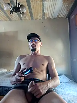 Snapshot of puak6666 chatting on 10/01/25, 02:45 puak6666 online show from 10/01/25, 02:45