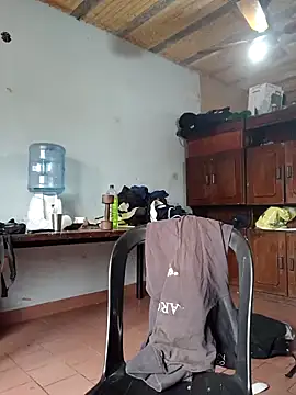 Snapshot of puak6666 chatting on 03/20/26, 06:24 puak6666 online show from 03/20/26, 06:24