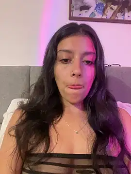 Snapshot of BrittanyDiaz chatting on 03/06/26, 09:55 BrittanyDiaz online show from 03/06/26, 09:55