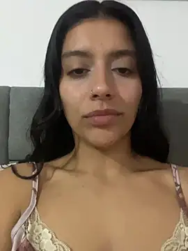 Snapshot of BrittanyDiaz chatting on 07/04/26, 04:18 BrittanyDiaz online show from 07/04/26, 04:18