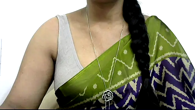 rashmika reddy online show from 09/09/25, 04:01