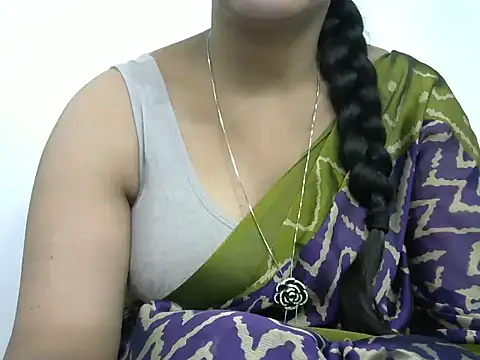 Snapshot of rashmika_reddy chatting on 01/09/26, 04:59 rashmika reddy online show from 01/09/26, 04:59