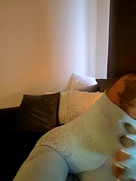 LydiaMaus96 online show from 10/04/25, 06:55