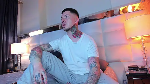 Adam tatto online show from 10/03/25, 01:57