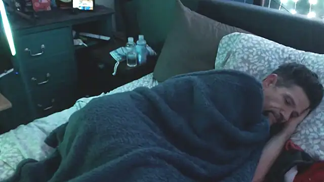 Snapshot of allenspuninfla chatting on 01/15/25, 07:48 allenspuninfla online show from 01/15/25, 07:48