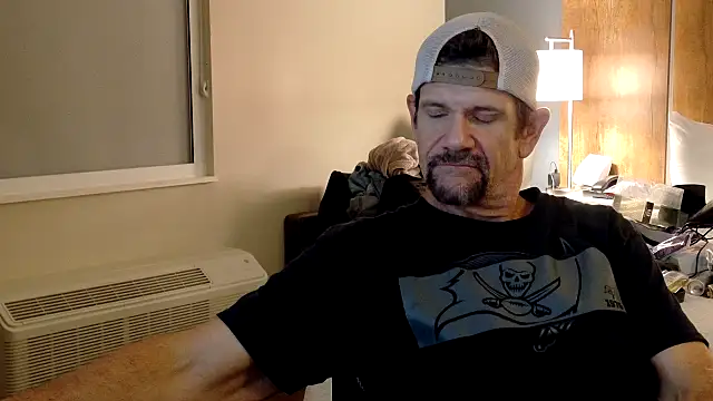 Snapshot of allenspuninfla chatting on 09/17/25, 05:31 allenspuninfla online show from 09/17/25, 05:31