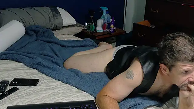 Snapshot of allenspuninfla chatting on 10/17/25, 06:10 allenspuninfla online show from 10/17/25, 06:10