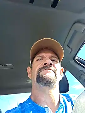 Snapshot of allenspuninfla chatting on 10/18/25, 02:40 allenspuninfla online show from 10/18/25, 02:40