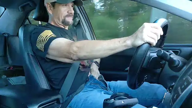 Snapshot of allenspuninfla chatting on 10/19/25, 12:39 allenspuninfla online show from 10/19/25, 12:39