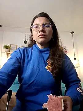 karlamorris  online show from 09/15/25, 01:22