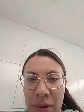 Snapshot of karlamorris_ chatting on 12/03/25, 01:20 karlamorris online show from 12/03/25, 01:20