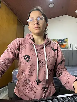 Snapshot of karlamorris_ chatting on 01/19/26, 01:59 karlamorris online show from 01/19/26, 01:59