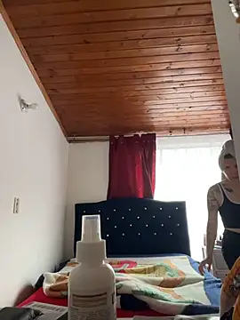 Snapshot of karlamorris_ chatting on 02/01/26, 01:09 karlamorris online show from 02/01/26, 01:09