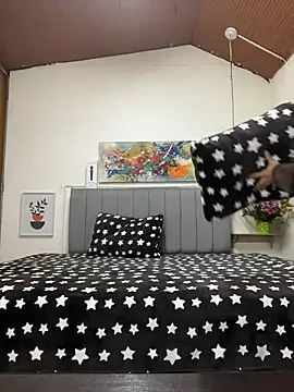 Snapshot of karlamorris_ chatting on 02/17/26, 01:07 karlamorris online show from 02/17/26, 01:07