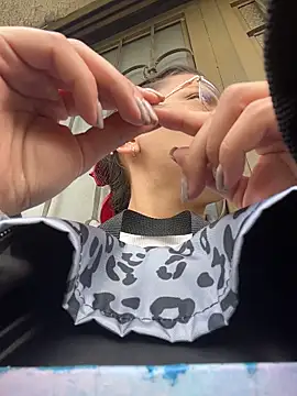 Snapshot of karlamorris_ chatting on 02/19/26, 01:18 karlamorris online show from 02/19/26, 01:18