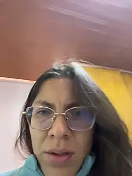 Snapshot of karlamorris_ chatting on 02/20/26, 01:11 karlamorris online show from 02/20/26, 01:11