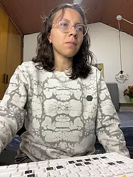 Snapshot of karlamorris_ chatting on 02/24/26, 01:09 karlamorris online show from 02/24/26, 01:09