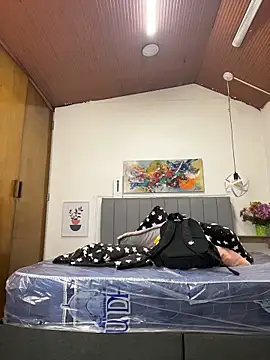 Snapshot of karlamorris_ chatting on 03/05/26, 01:18 karlamorris online show from 03/05/26, 01:18