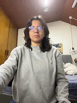 Snapshot of karlamorris_ chatting on 03/06/26, 01:18 karlamorris online show from 03/06/26, 01:18