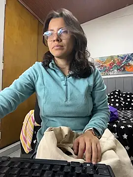 Snapshot of karlamorris_ chatting on 03/09/26, 01:15 karlamorris online show from 03/09/26, 01:15