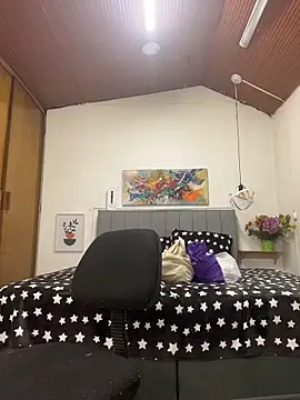 Snapshot of karlamorris_ chatting on 03/16/26, 01:15 karlamorris online show from 03/16/26, 01:15