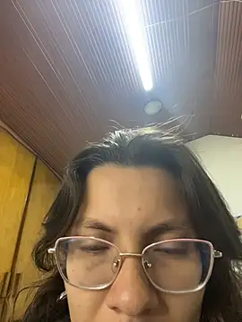 Snapshot of karlamorris_ chatting on 03/18/26, 01:25 karlamorris online show from 03/18/26, 01:25