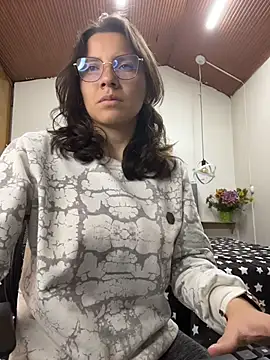 Snapshot of karlamorris_ chatting on 04/20/26, 01:14 karlamorris online show from 04/20/26, 01:14