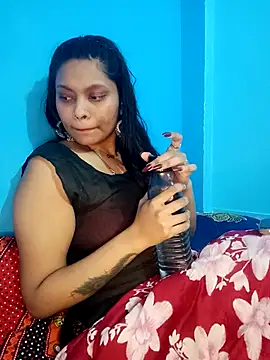 Snapshot of Sexy_DarloSiya chatting on 02/18/25, 10:25 Sexy DarloSiya online show from 02/18/25, 10:25