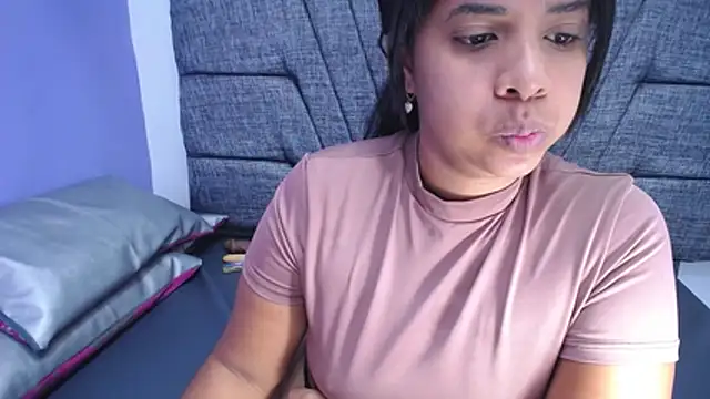 Briannacastello online show from 12/04/24, 07:39