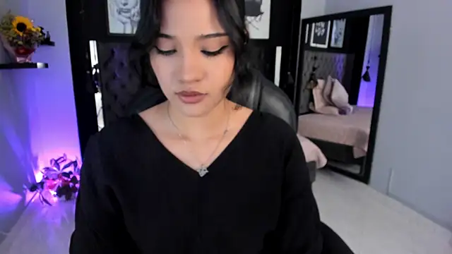 renee shelby  online show from 09/24/25, 10:46