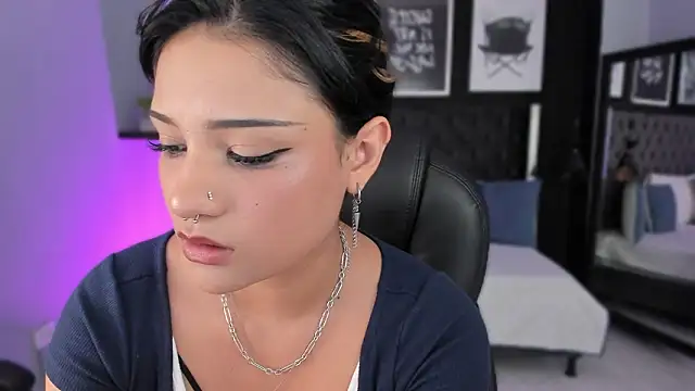 Snapshot of renee_shelby_ chatting on 03/09/26, 08:24 renee shelby online show from 03/09/26, 08:24