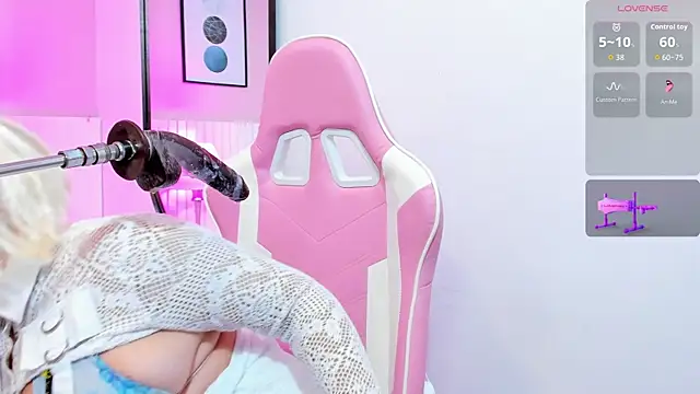 Snapshot of Anniee_boobs chatting on 12/03/25, 04:31 Anniee boobs online show from 12/03/25, 04:31