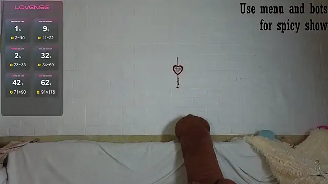 Evelina Mi4 online show from 03/17/25, 10:28