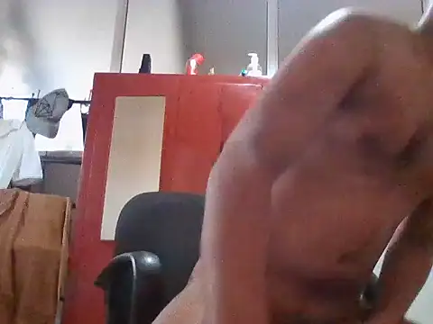 Snapshot of RoccoSL2003 chatting on 11/01/25, 03:19 RoccoSL2003 online show from 11/01/25, 03:19