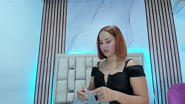 ChloeParkss  online show from 12/11/24, 12:12